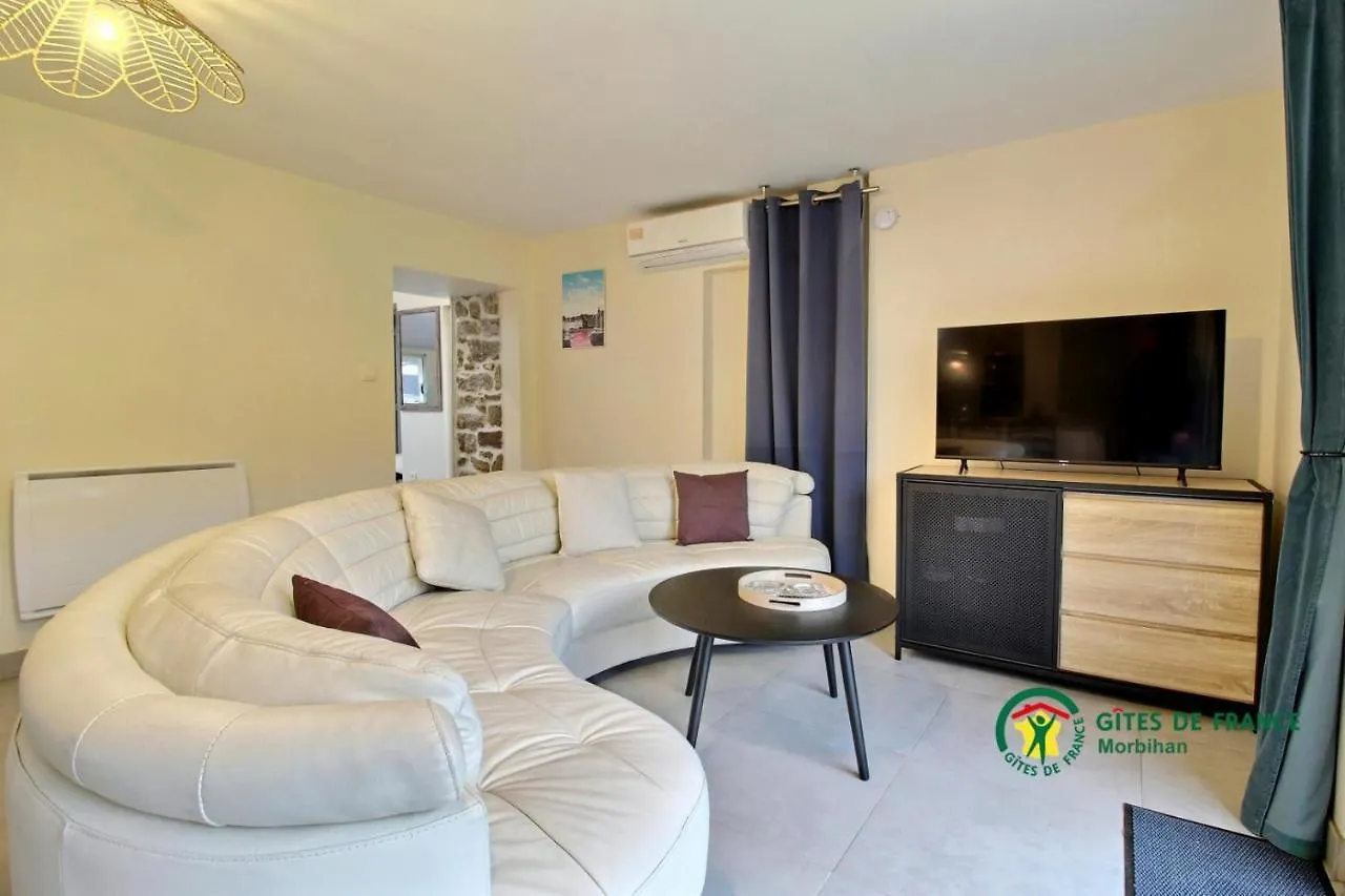 Holiday home Au Charme Des Bois Villa Plouhinec