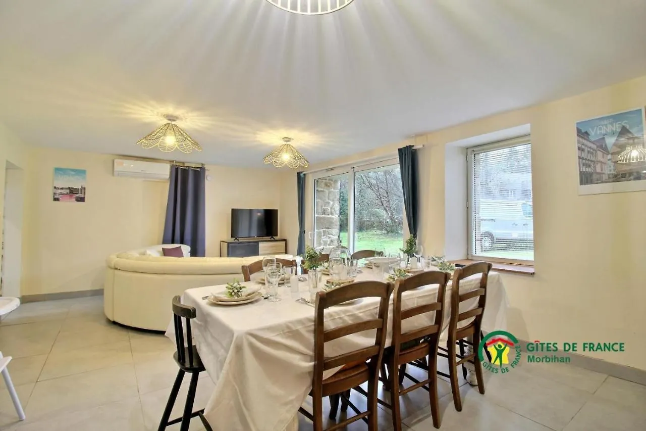 Holiday home Au Charme Des Bois Villa Plouhinec  France